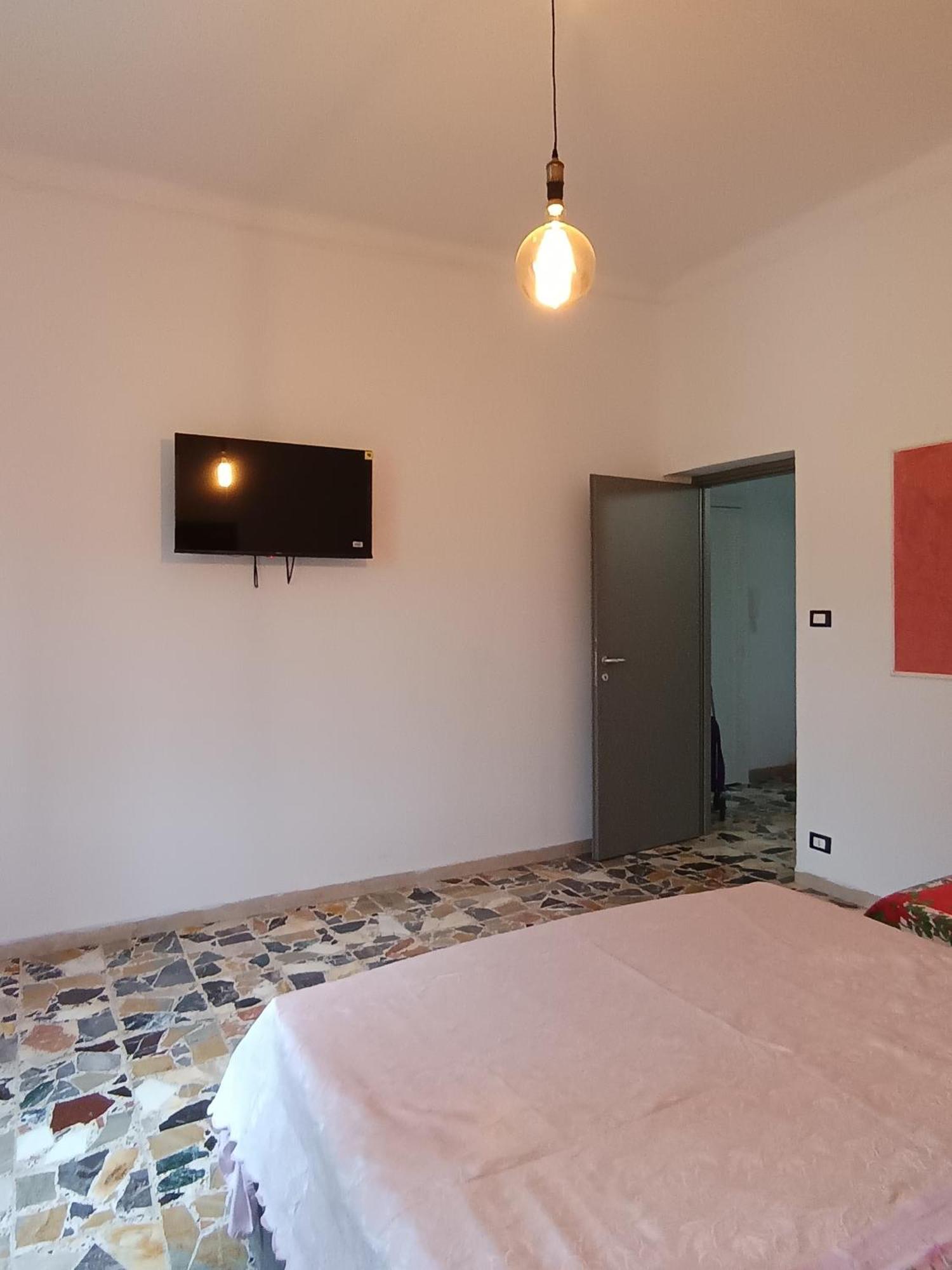 Fillak Home Генуа Екстериор снимка